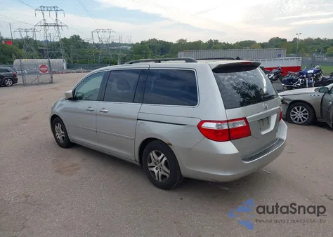 2005 Honda Odyssey Ex-L z USA, uszkodzony, nr VIN 5FNRL38755B106521